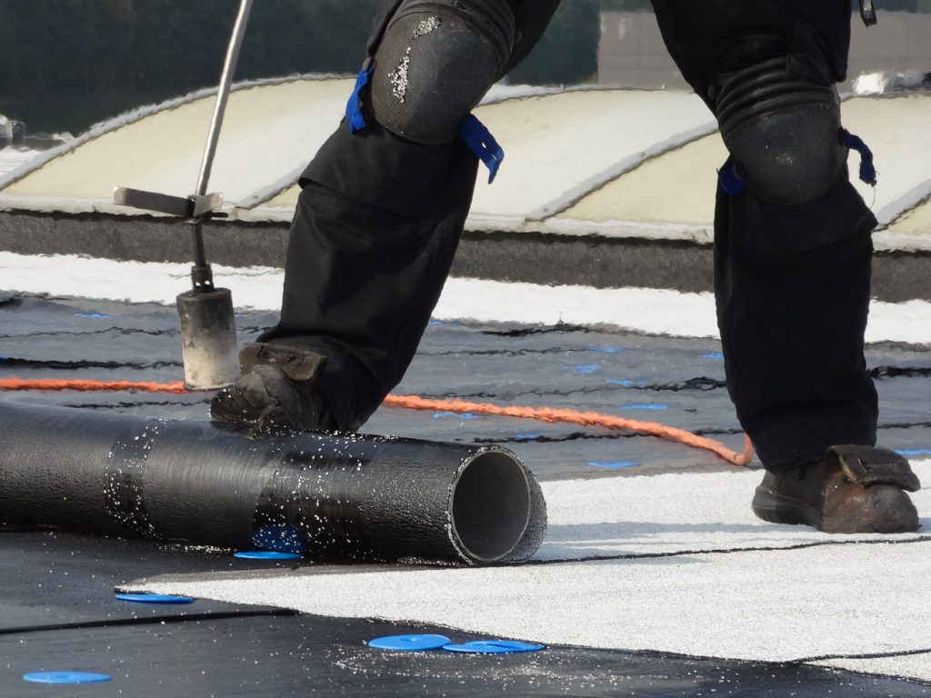 T-dak dakdekker Apeldoorn Deventer Zwolle Nederland Wilp Twello Groningen Friesland Drenthe Overijssel Flevoland Gelderland Utrecht Noord-Holland Lekkage dakreparatie platte daken